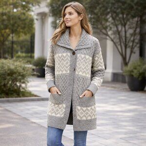 Carraig Donn Irish Wool Cardigan L 36 Aran Knit Grey Cream Made in Ireland